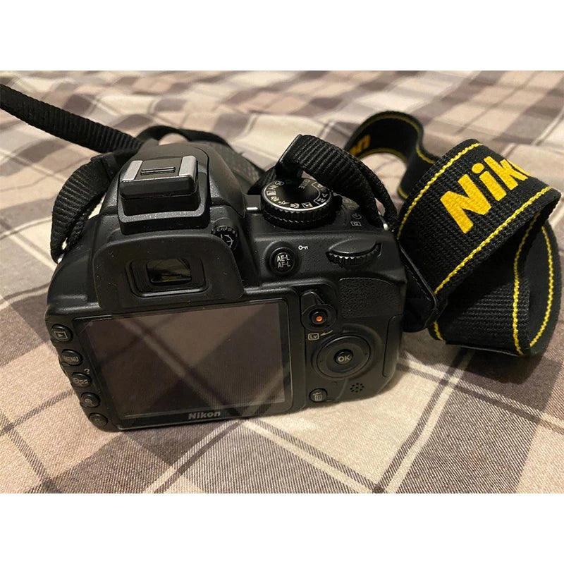 Nikon D3100 14.2MP 1080p Digital SLR Camera Body (Black)Nearly new